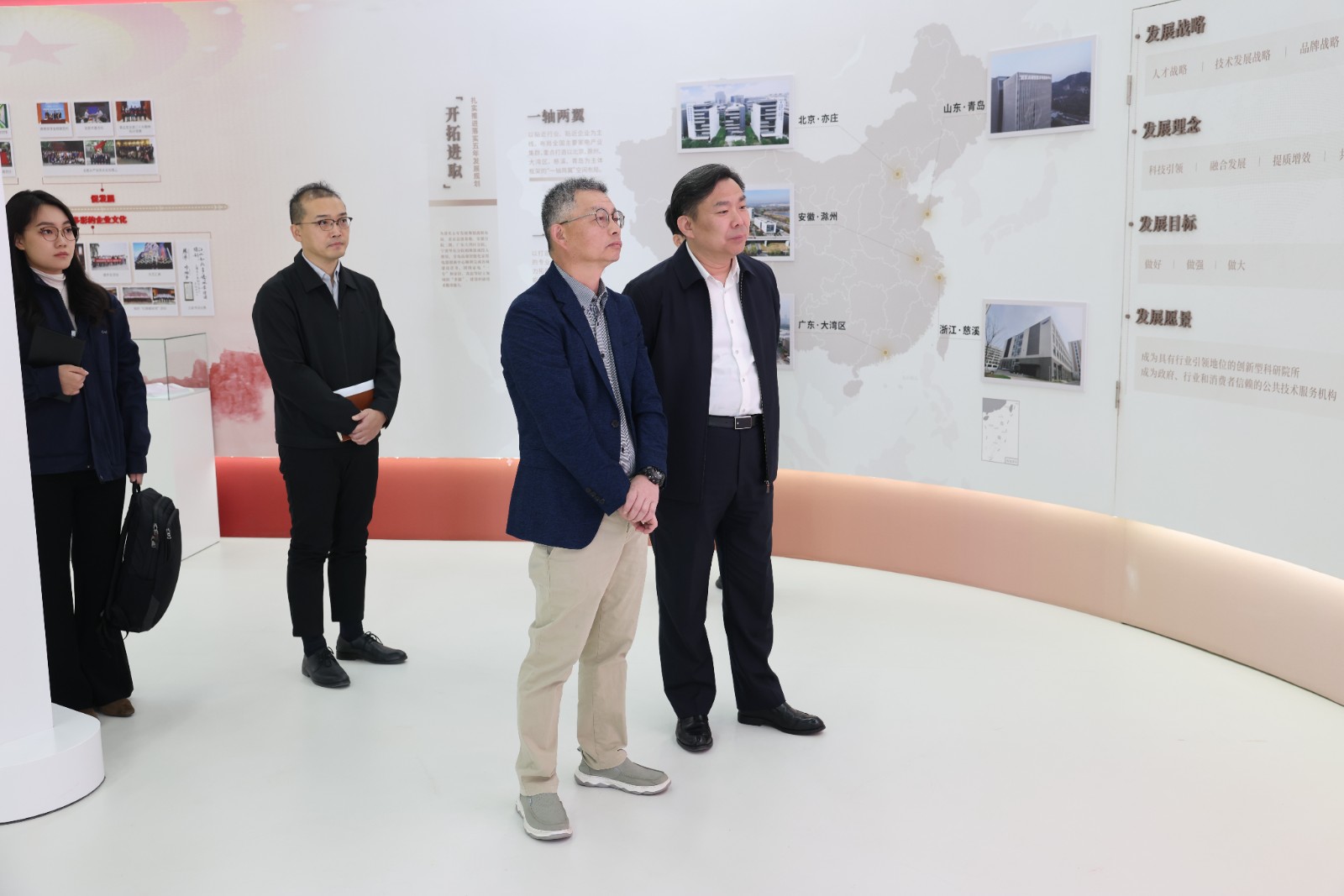 1743660612781077.jpg 1743660612781077.jpg